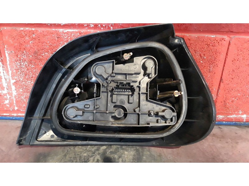 Recambio de piloto trasero izquierdo para renault megane alize 1.9dt referencia OEM IAM    Recambio de piloto trasero izquierdo para renault megane alize 1.9dt referencia OEM IAM