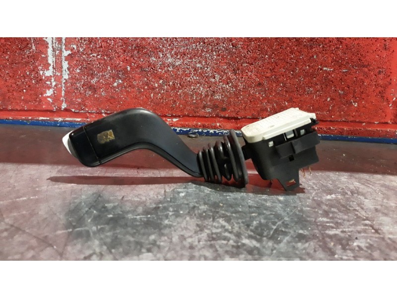 Recambio de mando intermitentes para opel vectra b berlina básico | 08.00 - ... básico | 08.00 - ... referencia OEM IAM    Recambio de mando intermitentes para opel vectra b berlina básico | 08.00 - ... básico | 08.00 - ... referencia OEM IAM