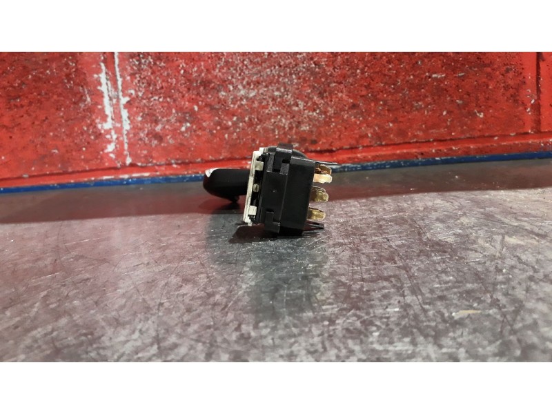 Recambio de mando intermitentes para opel vectra b berlina básico | 08.00 - ... básico | 08.00 - ... referencia OEM IAM    Recambio de mando intermitentes para opel vectra b berlina básico | 08.00 - ... básico | 08.00 - ... referencia OEM IAM