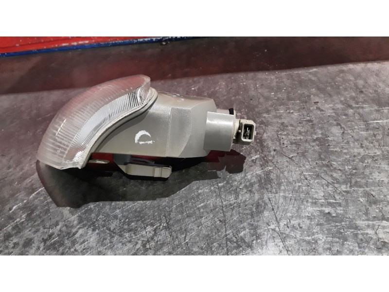 Recambio de piloto delan. derecho para citroen xantia 1.6i sx referencia OEM IAM    Recambio de piloto delan. derecho para citroen xantia 1.6i sx referencia OEM IAM