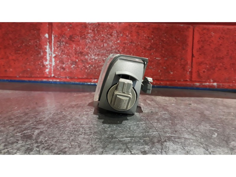 Recambio de piloto delan. izquierdo para citroen xantia 1.6i sx referencia OEM IAM    Recambio de piloto delan. izquierdo para citroen xantia 1.6i sx referencia OEM IAM