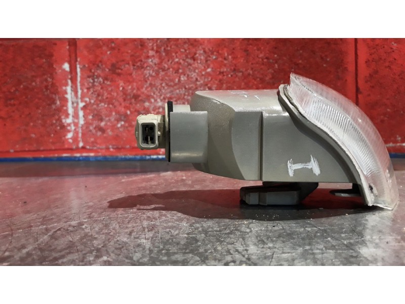 Recambio de piloto delan. izquierdo para citroen xantia 1.6i sx referencia OEM IAM    Recambio de piloto delan. izquierdo para citroen xantia 1.6i sx referencia OEM IAM