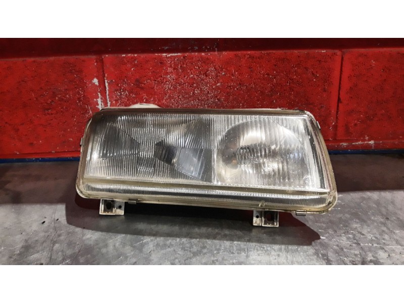 Recambio de faro derecho para volkswagen passat (321/23/27/31)  | 0.80 - ...  | 0.80 - ... referencia OEM IAM    Recambio de faro derecho para volkswagen passat (321/23/27/31)  | 0.80 - ...  | 0.80 - ... referencia OEM IAM