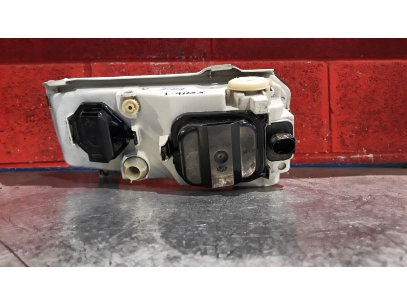 Recambio de faro derecho para volkswagen passat (321/23/27/31)  | 0.80 - ...  | 0.80 - ... referencia OEM IAM    Recambio de faro derecho para volkswagen passat (321/23/27/31)  | 0.80 - ...  | 0.80 - ... referencia OEM IAM