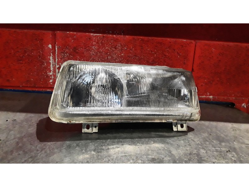 Recambio de faro izquierdo para volkswagen passat (321/23/27/31)  | 0.80 - ...  | 0.80 - ... referencia OEM IAM    Recambio de faro izquierdo para volkswagen passat (321/23/27/31)  | 0.80 - ...  | 0.80 - ... referencia OEM IAM