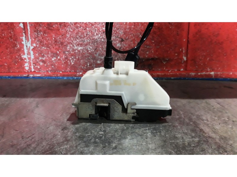 Recambio de cerra. puer. delantero derecha para renault megane ii berlina 5p 1.9 dci diesel | 0.00 - ... 1.9 dci diesel | 0.00 -