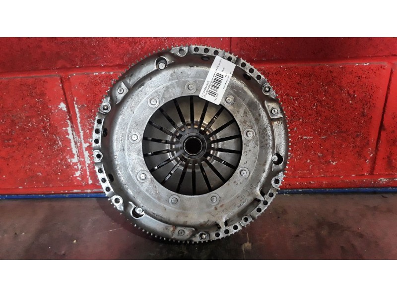 Recambio de kit embrague para volkswagen caravelle caravelle gl 2.4 d referencia OEM IAM   