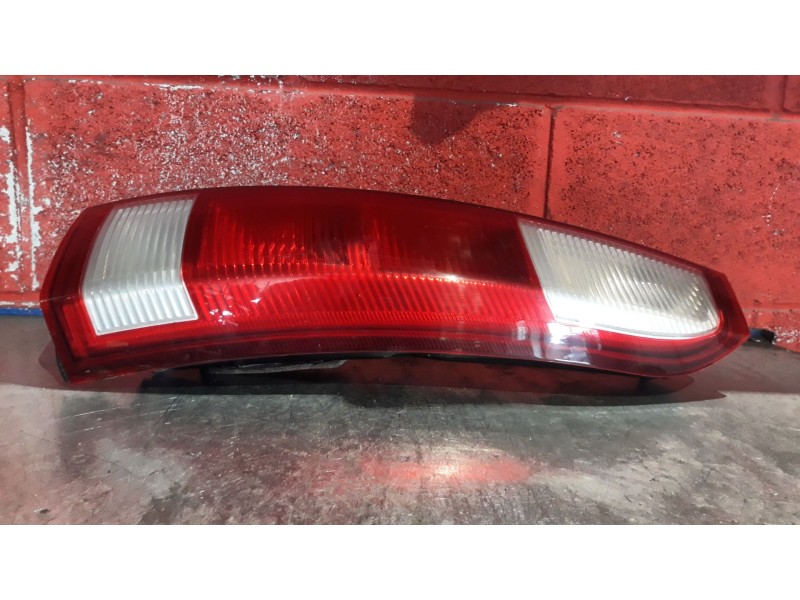 Recambio de piloto trasero derecho para opel meriva 1.6 16v | 0.03 - 0.08 1.6 16v | 0.03 - 0.08 referencia OEM IAM   