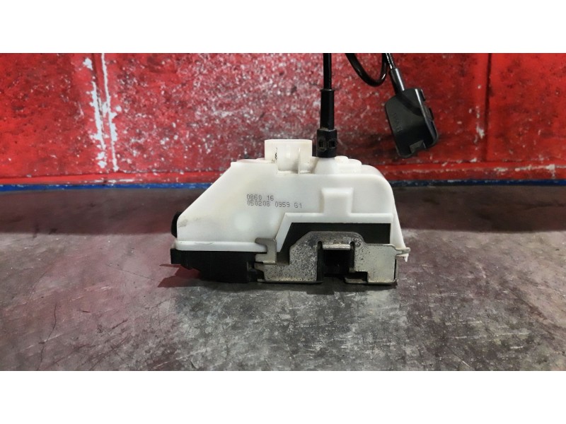 Recambio de cerra. puer. delantero izquierda para renault megane ii berlina 5p 1.9 dci diesel | 0.00 - ... 1.9 dci diesel | 0.00