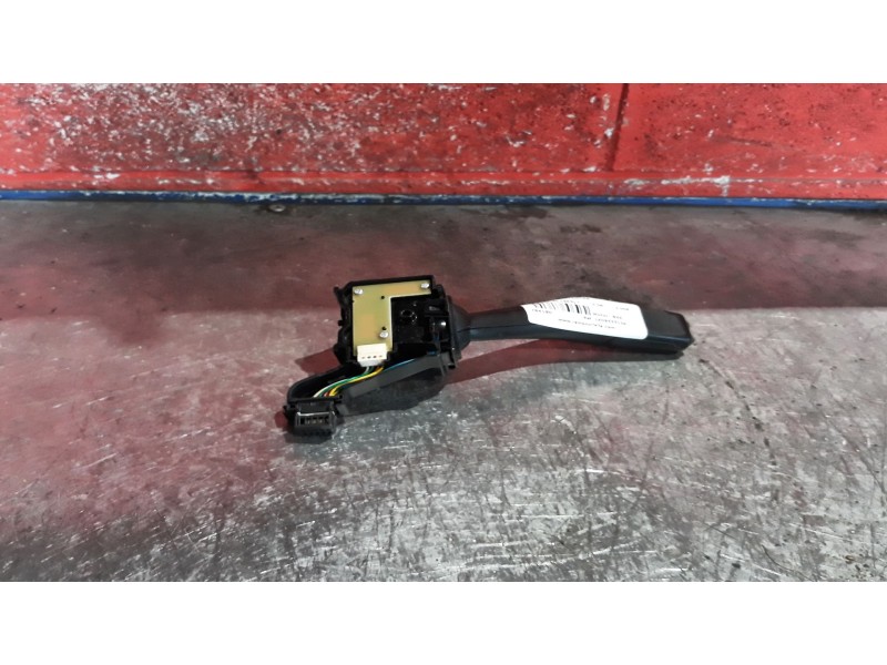 Recambio de mando intermitentes para seat altea xl (5p5)  | 0.06 - ...  | 0.06 - ... referencia OEM IAM 1K0953513A   Recambio de mando intermitentes para seat altea xl (5p5)  | 0.06 - ...  | 0.06 - ... referencia OEM IAM 1K0953513A