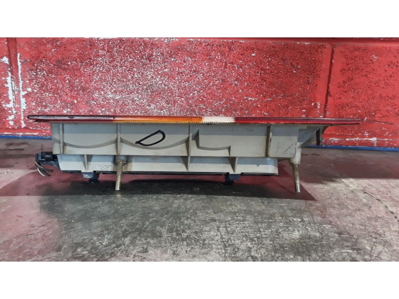 Recambio de piloto trasero derecho para ford fiesta courier  | 0.95 - ...  | 0.95 - ... referencia OEM IAM   