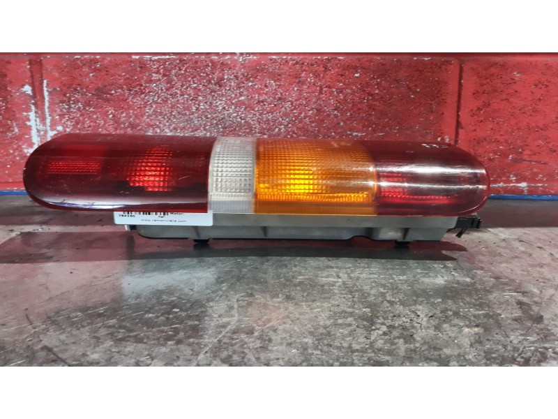 Recambio de piloto trasero derecho para ford fiesta courier  | 0.95 - ...  | 0.95 - ... referencia OEM IAM   