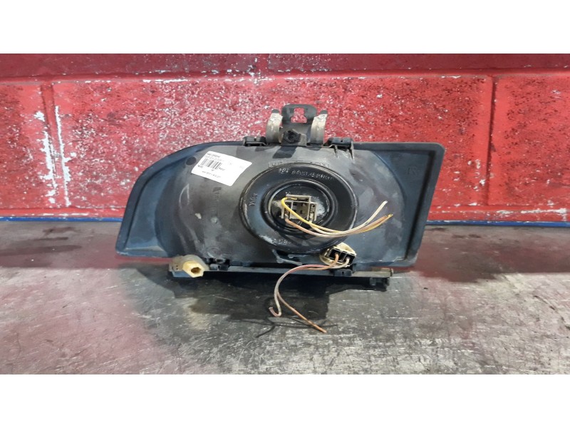 Recambio de faro derecho para ford fiesta courier  | 0.95 - ...  | 0.95 - ... referencia OEM IAM   