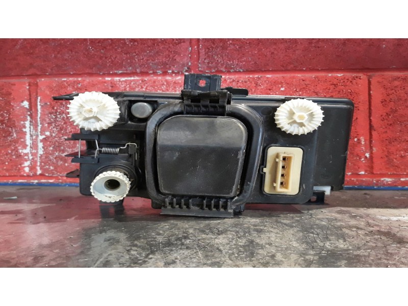 Recambio de faro izquierdo para seat ibiza (6k) 1.4 | 0.93 - ... 1.4 | 0.93 - ... referencia OEM IAM   