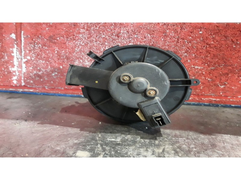 Recambio de motor calefaccion para peugeot 307 berlina (s2) 1.6 hdi | 0.05 - 0.08 1.6 hdi | 0.05 - 0.08 referencia OEM IAM   