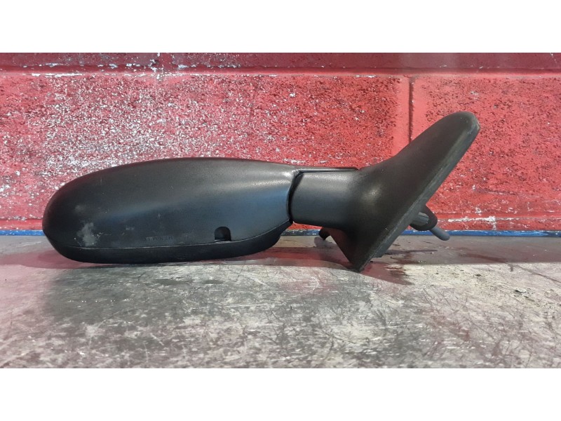 Recambio de retrovisor derecho para renault clio 1.9d referencia OEM IAM MANUAL  