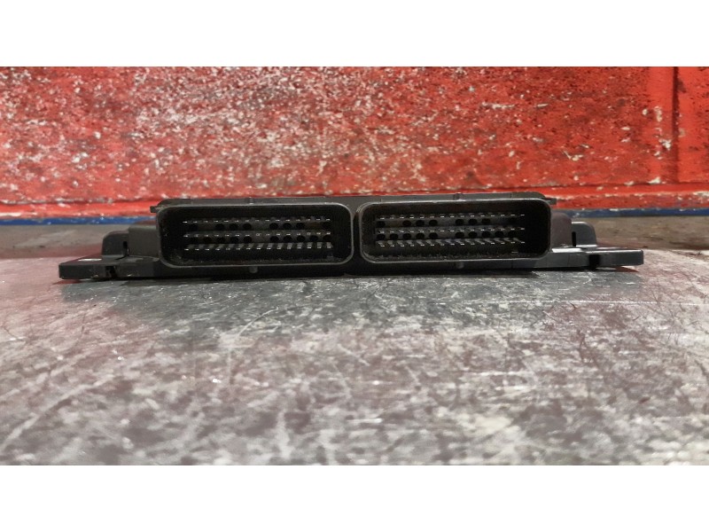Recambio de centralita motor uce para renault clio 1.9d referencia OEM IAM 7700114875 7700105955 