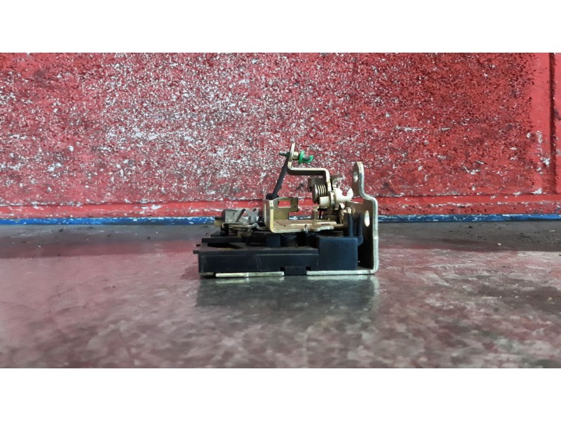 Recambio de cerra. puer. delantero derecha para renault master   desde 98  | ... master   desde 98  | ... referencia OEM IAM   