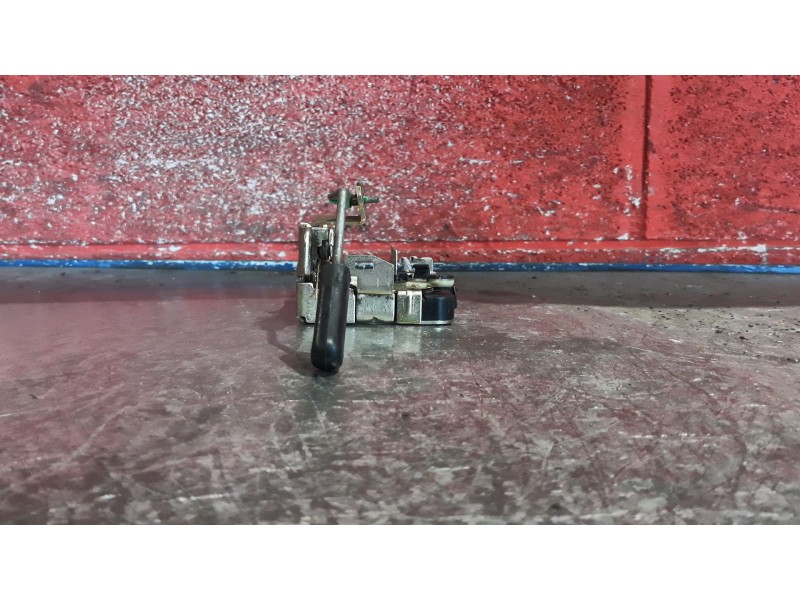 Recambio de cerra. puer. delantero derecha para renault master   desde 98  | ... master   desde 98  | ... referencia OEM IAM   