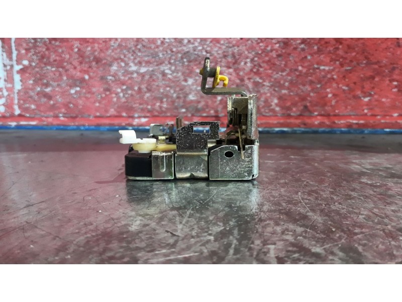 Recambio de cerra. puer. delantero izquierda para renault master   desde 98  | ... master   desde 98  | ... referencia OEM IAM  