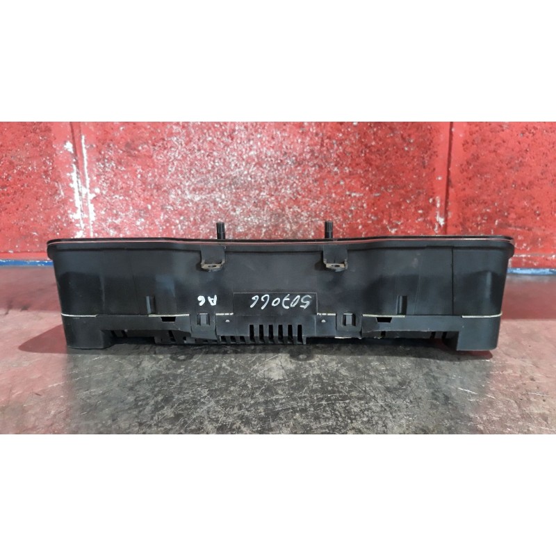 Recambio de cuadro instrumentos para audi a6 berlina (4b2) 2.5 tdi | 04.97 - 12.01 2.5 tdi | 04.97 - 12.01 referencia OEM IAM 4B