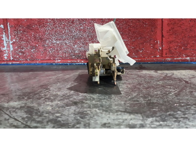 Recambio de cerra. puer. delantero derecha para volkswagen transporter transporter kombi 2 gl referencia OEM IAM   