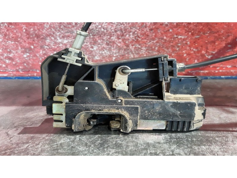 Recambio de cerra. puer. delantero derecha para opel astra 2.0 dti 16v comfort referencia OEM IAM   