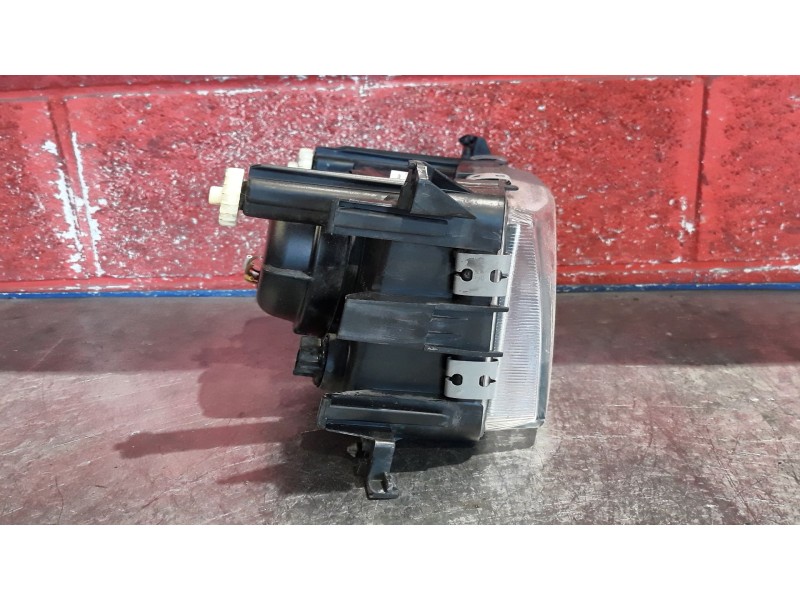 Recambio de faro derecho para volkswagen passat referencia OEM IAM   