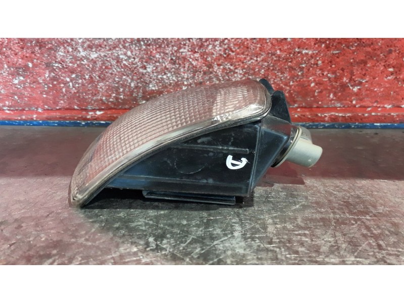 Recambio de piloto delan. derecho para volkswagen passat referencia OEM IAM   