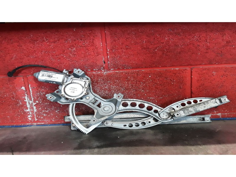 Recambio de elevalu. delan. derecho para volkswagen passat referencia OEM IAM   