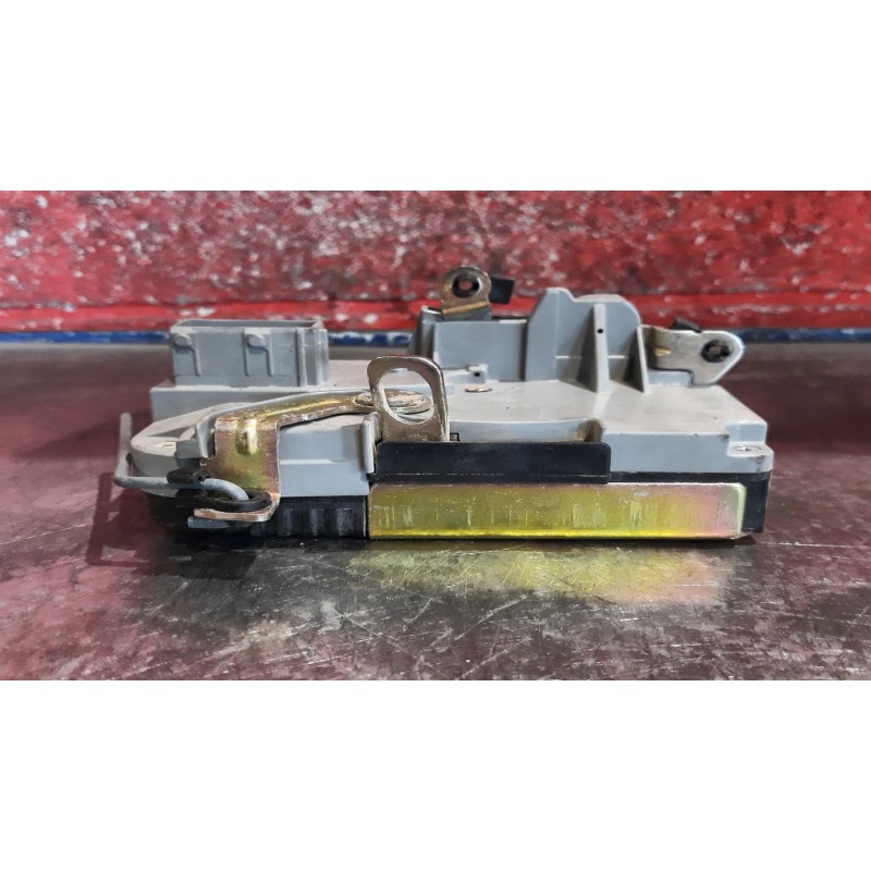 Recambio de cerra. puer. delantero derecha para peugeot 206 berlina 1.4 | 0.98 - ... 1.4 | 0.98 - ... referencia OEM IAM   