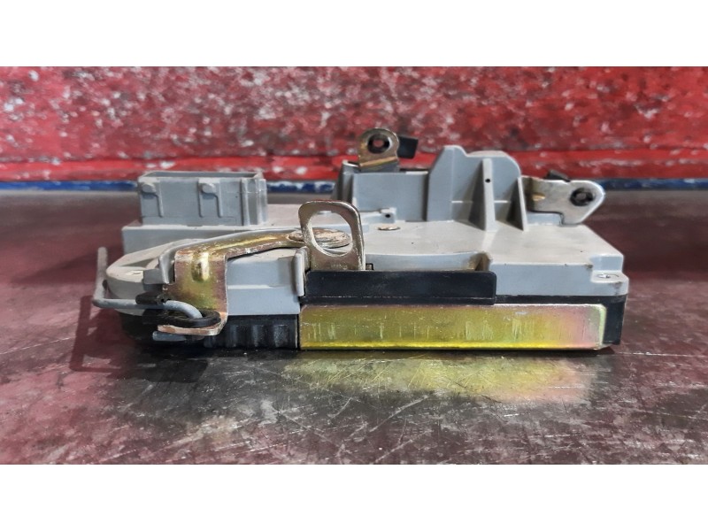 Recambio de cerra. puer. delantero derecha para peugeot 206 berlina 1.4 | 0.98 - ... 1.4 | 0.98 - ... referencia OEM IAM   