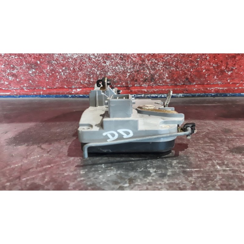 Recambio de cerra. puer. delantero derecha para peugeot 206 berlina 1.4 | 0.98 - ... 1.4 | 0.98 - ... referencia OEM IAM   