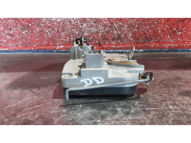 Recambio de cerra. puer. delantero derecha para peugeot 206 berlina 1.4 | 0.98 - ... 1.4 | 0.98 - ... referencia OEM IAM   