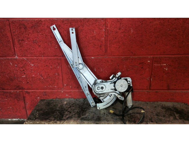 Recambio de elevalu. delan. izquierdo para mg rover serie 25 (rf)  | ...  | ... referencia OEM IAM    Recambio de elevalu. delan. izquierdo para mg rover serie 25 (rf)  | ...  | ... referencia OEM IAM