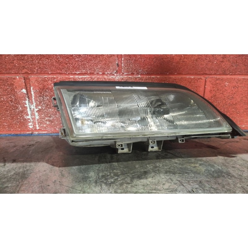 Recambio de faro derecho para mercedes clase c (w202) berlina 1.8 16v cat | 0.93 - ... 1.8 16v cat | 0.93 - ... referencia OEM I