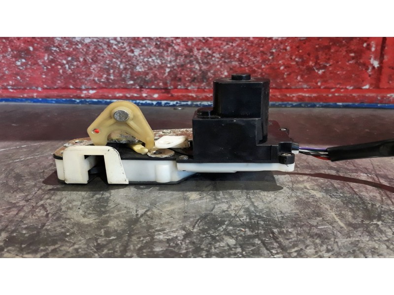 Recambio de cerra. puer. delantero izquierda para mg rover serie 25 (rf)  | ...  | ... referencia OEM IAM   