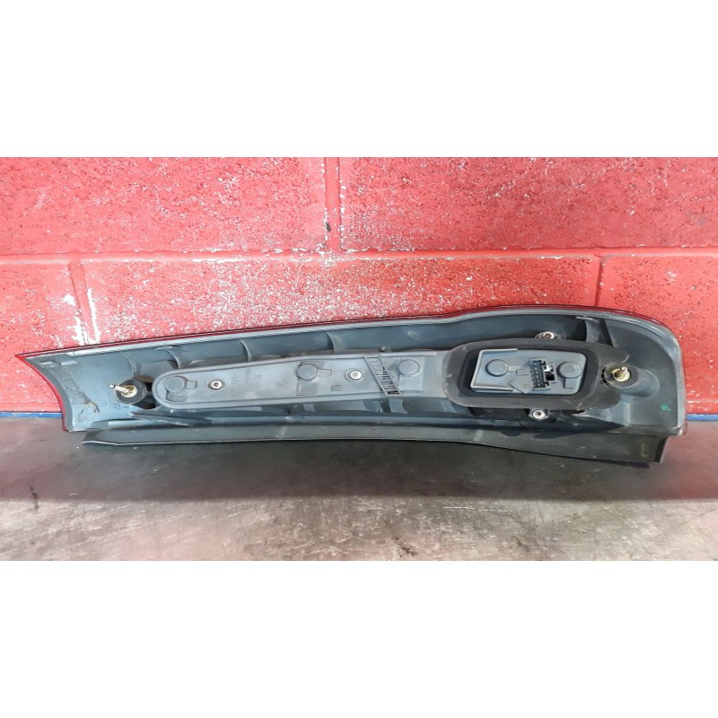 Recambio de piloto trasero izquierdo para fiat punto berlina (176) 1.2 cat | 0.97 - ... 1.2 cat | 0.97 - ... referencia OEM IAM 