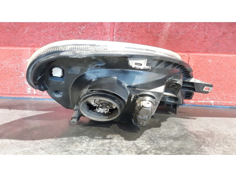 Recambio de faro izquierdo para opel vivaro 2.0 cdti 114 l2 h1 2.9t referencia OEM IAM    Recambio de faro izquierdo para opel vivaro 2.0 cdti 114 l2 h1 2.9t referencia OEM IAM