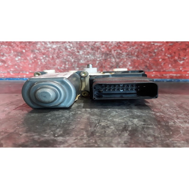 Recambio de motor elevalu. tras. derecho para seat toledo (1m2) sport | 12.01 - 12.04 sport | 12.01 - 12.04 referencia OEM IAM 1