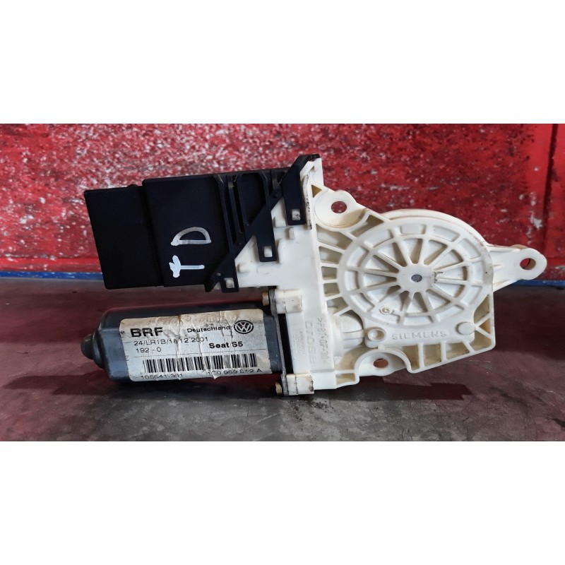 Recambio de motor elevalu. tras. derecho para seat toledo (1m2) sport | 12.01 - 12.04 sport | 12.01 - 12.04 referencia OEM IAM 1