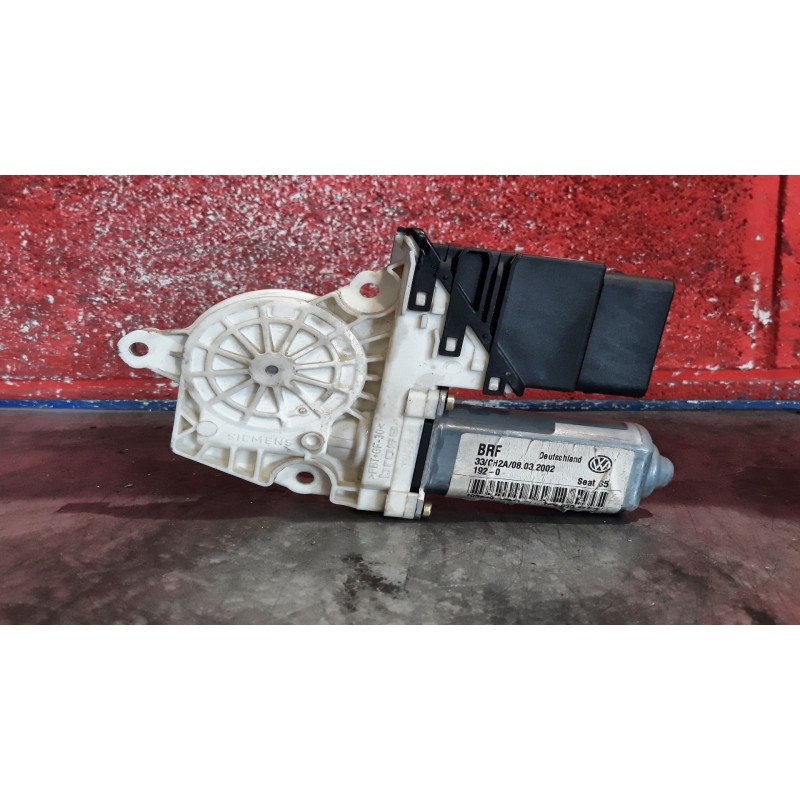 Recambio de motor elevalu. tras. izquierdo para seat toledo (1m2) sport | 12.01 - 12.04 sport | 12.01 - 12.04 referencia OEM IAM