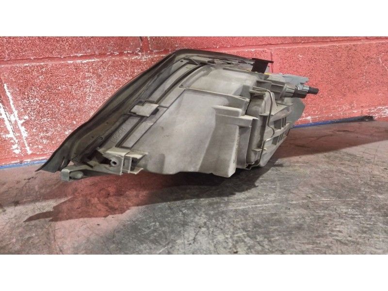 Recambio de faro derecho para mercedes clase c (w202) berlina 1.8 16v cat | 0.93 - ... 1.8 16v cat | 0.93 - ... referencia OEM I