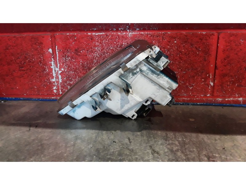 Recambio de faro izquierdo para volkswagen polo berlina (6n1) básico | 0.94 - ... referencia OEM IAM   