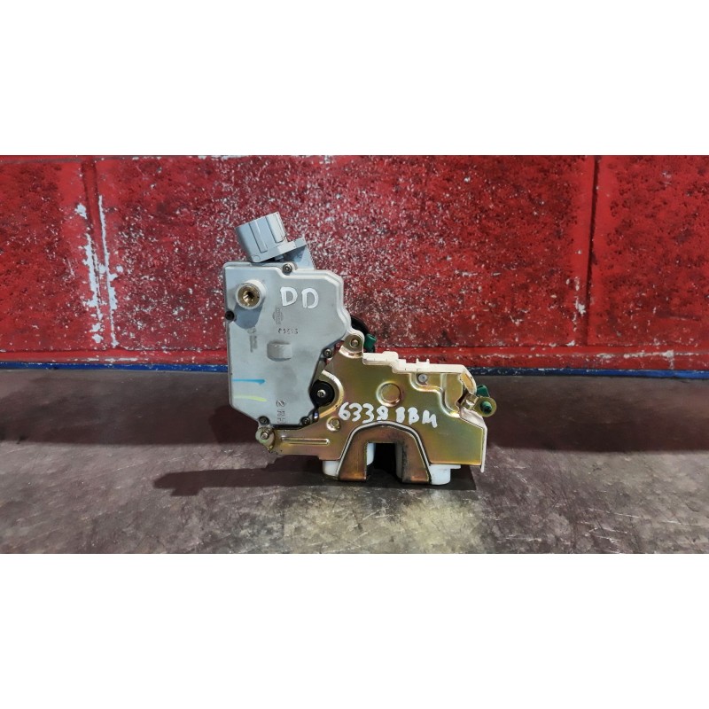 Recambio de cerra. puer. delantero derecha para nissan primera trav. (wp11) básico | 12.00 - ... básico | 12.00 - ... referencia