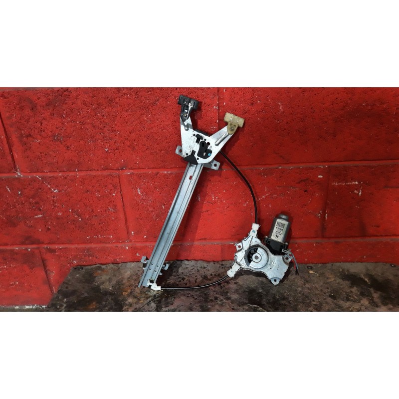 Recambio de elevalu. tras. derecho para nissan primera trav. (wp11) básico | 12.00 - ... básico | 12.00 - ... referencia OEM IAM