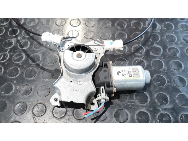 Recambio de elevalu. tras. derecho para nissan primera trav. (wp11) básico | 12.00 - ... básico | 12.00 - ... referencia OEM IAM