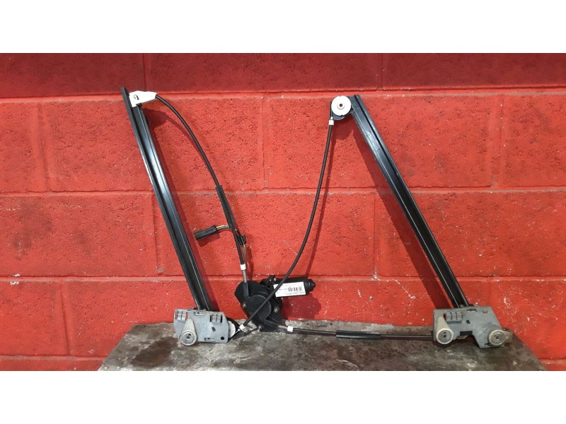 Recambio de elevalu. delan. derecho para chrysler neon (pl) 2.0 16v cat | 0.94 - ... 2.0 16v cat | 0.94 - ... referencia OEM IAM