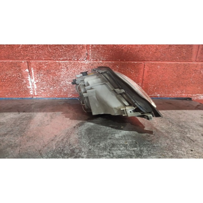Recambio de faro izquierdo para mercedes clase c (w202) berlina 1.8 16v cat | 0.93 - ... 1.8 16v cat | 0.93 - ... referencia OEM
