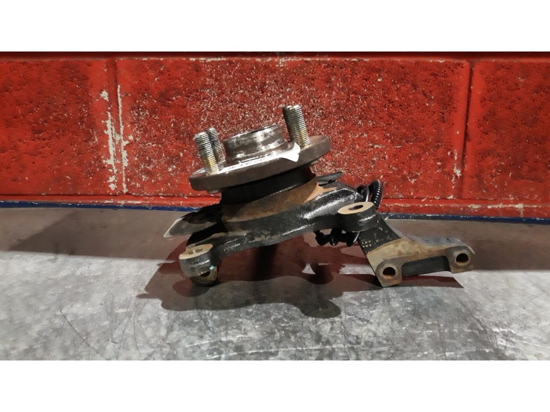 Recambio de mangueta delantero derecha para daewoo nubira berlina se | 0.03 - ... se | 0.03 - ... referencia OEM IAM   